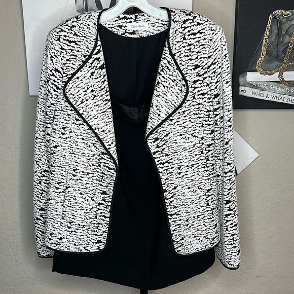 421 - Calvin Klein NWOT Black/White Suit Jacket w/ matching Skirt. Size 6 Jacket - Picture 1 of 10